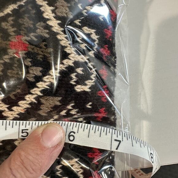 Nomadic Traders Sweater Vest Womens M Black White Nordic Buttons Knit Snowflake - Picture 11 of 13